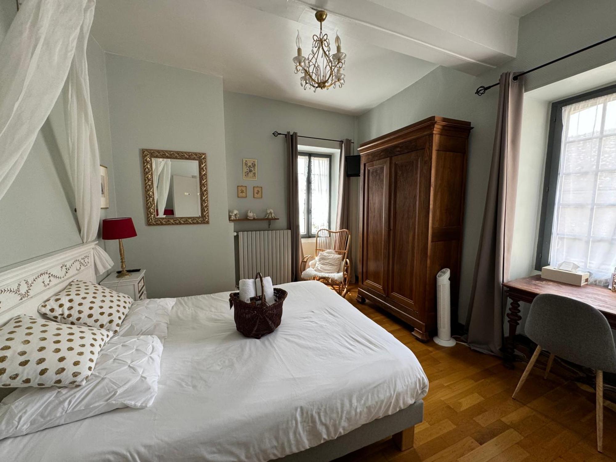 Domaine Borgnat Bed & Breakfast Escolives-Sainte-Camille